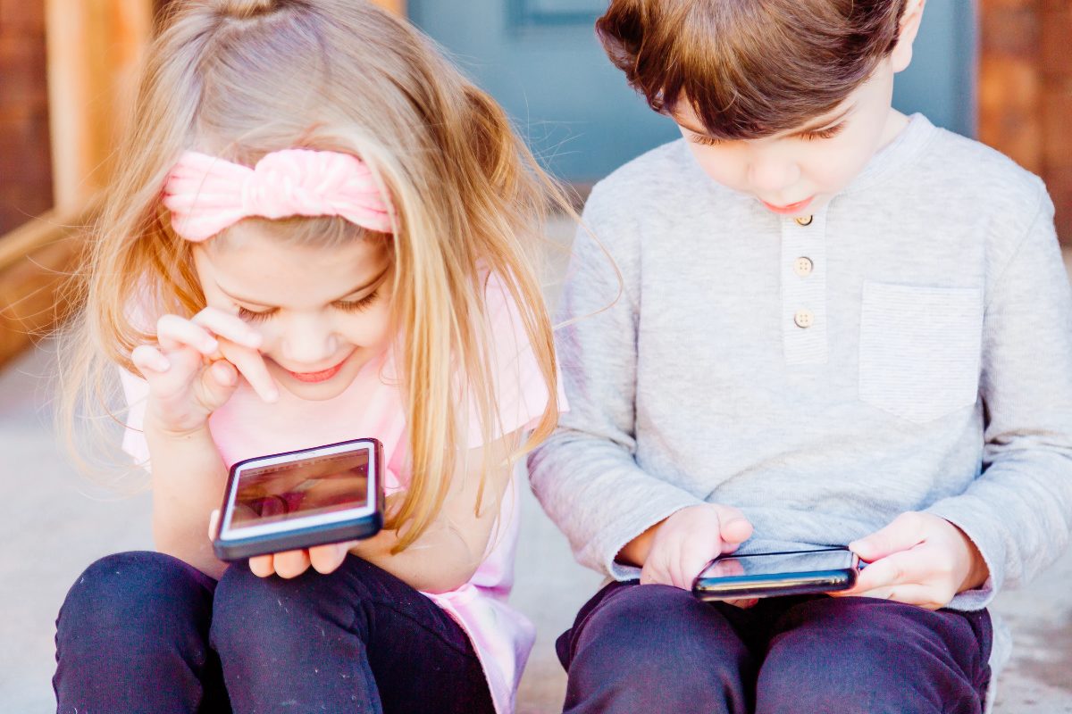 photo of iOS apps to ensure kids’ online safety image