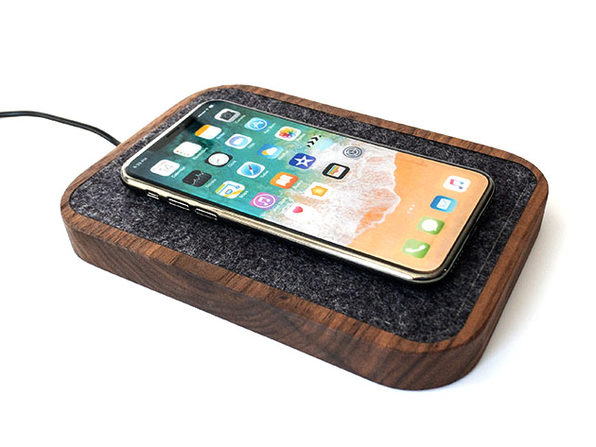 Wireless Charging Dock for iPhone