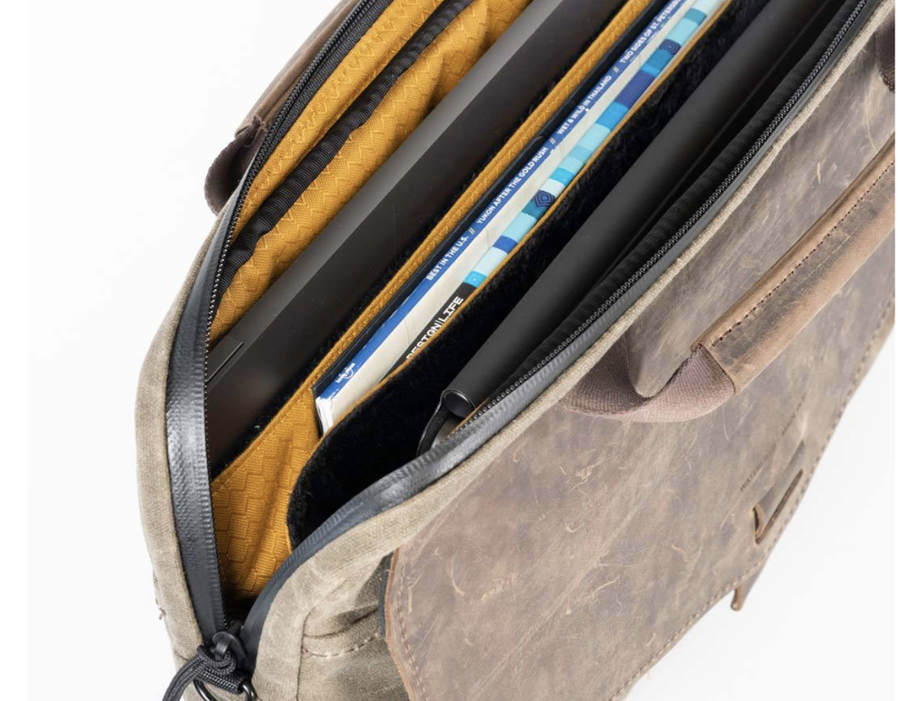 Dual laptop store messenger bag